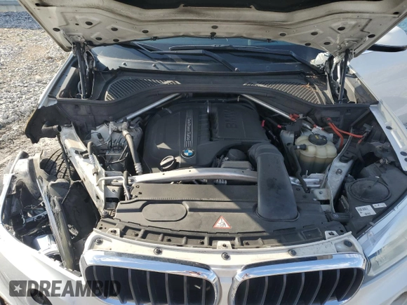 2016 BMW X5 sDrive35i with VIN 5UXKR2C56G0H42674, listed as a Copart auction lot 45086945 with 246,410 mi miles and Salvage Title. Bid and sale history available at carsss.com. Image 12.