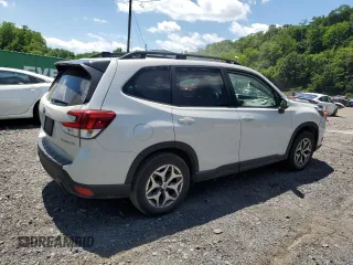 2024 Subaru Forester Premium with VIN JF2SKADC8RH429514, listed as a Copart auction lot 62229835 with 18,696 mi miles and Salvage title. Bid and sale history available at DreamBid. Image 3.
