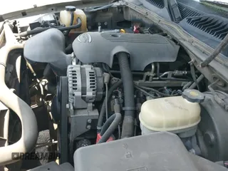 2007 Chevrolet Silverado 1500 LT1 с VIN 1GCEC19Z07Z183068, выставлен на аукционе IAAI как лот 42738314 с пробегом 179 533 миль миль и . История ставок и продаж доступна на DreamBid. Изображение 12.
