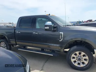 2019 Ford F-250 XL with VIN 1FT7W2BT1KEG69559, listed as a IAAI auction lot 37327070 with 75,189 mi miles and . Bid and sale history available at DreamBid. Image 13.