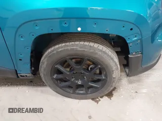 2020 Jeep Renegade Latitude z VIN ZACNJABB0LPL09308, wystawiony jako IAAI lot #41918498 z przebiegiem 88 213 mil mil oraz . Historia ofert i sprzedaży dostępna na DreamBid. Obrazek 19.