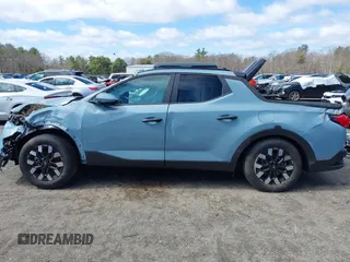 2025 Hyundai Santa Cruz SEL Activity z VIN 5NTJCDDE5SH143302, wystawiony jako IAAI lot #41924997 z przebiegiem 630 mil mil oraz . Historia ofert i sprzedaży dostępna na DreamBid. Obrazek 15.