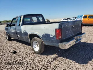 1990 Dodge Dakota z VIN 1B7FL23X7LS653679, wystawiony jako Copart lot #72073034 z przebiegiem 254 327 mil mil oraz Szkoda całkowita • Salvage title. Historia ofert i sprzedaży dostępna na DreamBid. Obrazek 2.