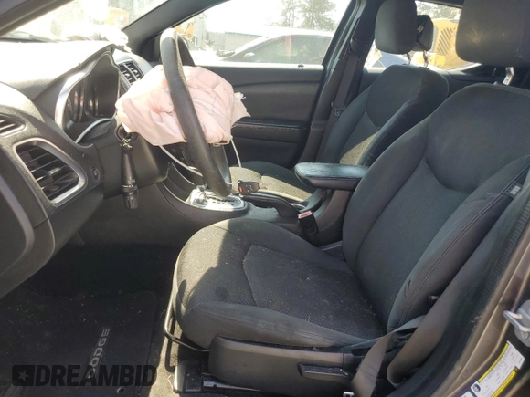 2014 Dodge Avenger SE z VIN 1C3CDZAB9EN200864, wystawiony jako Copart lot #50874185 z przebiegiem 147 023 mil mil oraz Szkoda całkowita • Salvage title. Historia ofert i sprzedaży dostępna na DreamBid. Obrazek 7.