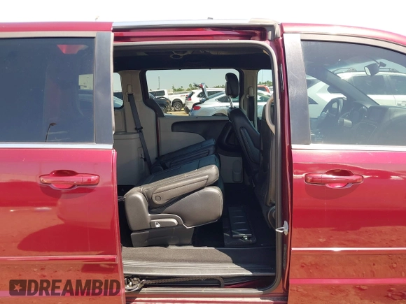 2017 Dodge Grand Caravan SXT with VIN 2C4RDGCG6HR581664, listed as a IAAI auction lot 41986539 with 111,164 mi miles and . Bid and sale history available at DreamBid. Image 8.
