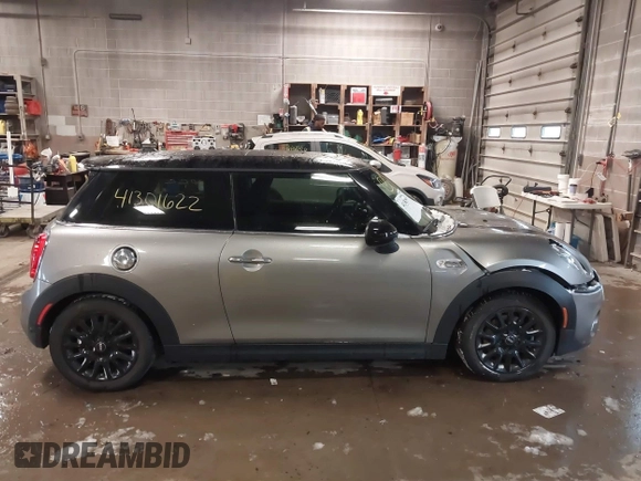 2018 MINI Hardtop Cooper S with VIN WMWXP7C54J2A49041, listed as a IAAI auction lot 41301622 with 49,799 mi miles and . Bid and sale history available at DreamBid. Image 13.