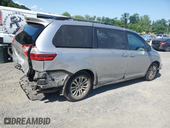 2016 Toyota Sienna XLE with VIN 5TDYK3DC0GS752355, listed as a Copart auction lot 61857925 with 146,949 mi miles and Salvage title. Bid and sale history available at DreamBid. Image 3.