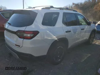 2024 Honda Pilot TrailSport with VIN 5FNYG1H66RB008521, listed as a Copart auction lot 79222604 with 2,772 mi miles and Salvage Title. Bid and sale history available at carsss.com. Image 3.