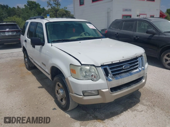 2006 Ford Explorer XLS with VIN 1FMEU62E26UA24271, listed as a IAAI auction lot 41886161 with 107,213 mi miles. Bid and sale history available at carsss.com. Image 1.
