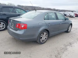 2007 Volkswagen Jetta Wolfsburg Edition с VIN 3VWEF71K97M077502, выставлен на аукционе IAAI как лот 41193243 с пробегом 135 259 миль миль и . История ставок и продаж доступна на DreamBid. Изображение 4.