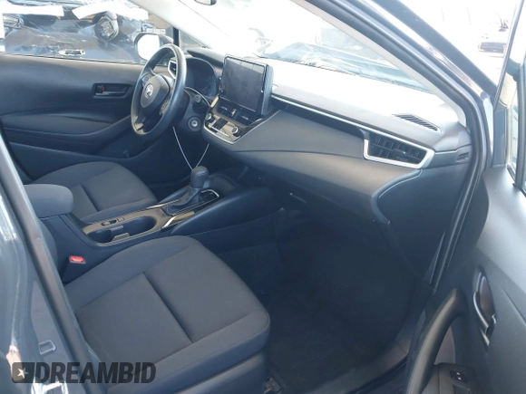 2023 Toyota Corolla LE z VIN 5YFB4MDE6PP039721, wystawiony jako IAAI lot #41662799 z przebiegiem 31 992 mil mil oraz . Historia ofert i sprzedaży dostępna na DreamBid. Obrazek 5.