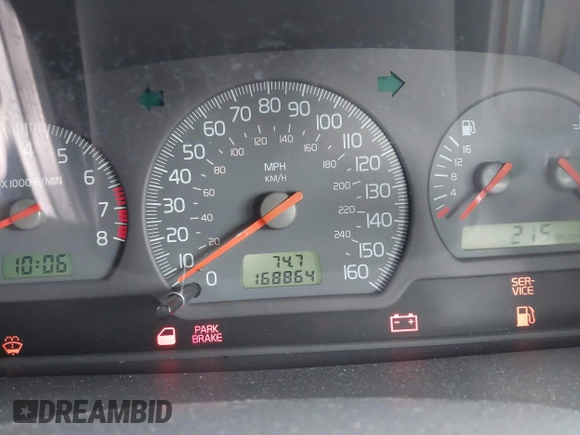 2000 Volvo V40 z VIN YV1VW2551YF540271, wystawiony jako IAAI lot #41660897 z przebiegiem 168 864 mil mil oraz . Historia ofert i sprzedaży dostępna na DreamBid. Obrazek 7.