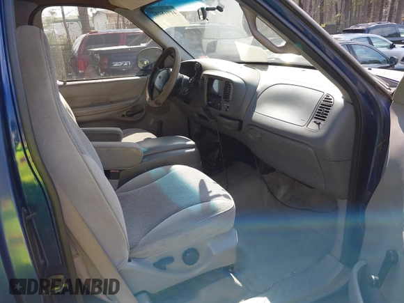 1997 Ford F-150 XL with VIN 1FTDX18W4VNB57679, listed as a IAAI auction lot 41918107 with 132,960 mi miles. Bid and sale history available at carsss.com. Image 5.