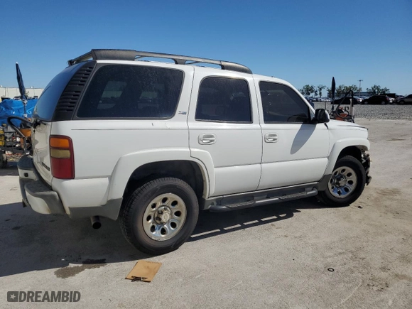 2005 Chevrolet Tahoe Z71 with VIN 1GNEK13T15R128902, listed as a Copart auction lot 48182825 with 203,800 mi miles and Salvage Title. Bid and sale history available at carsss.com. Image 3.