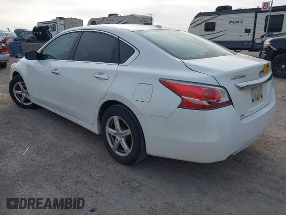 2015 Nissan Altima S with VIN 1N4AL3AP2FN331236, listed as a IAAI auction lot 41929242 with 100,439 mi miles and . Bid and sale history available at carsss.com. Image 3.