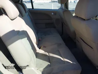 2005 Ford Freestyle SE with VIN 1FMZK04105GA30548, listed as a IAAI auction lot 41422368 with 258,791 mi miles. Bid and sale history available at carsss.com. Image 8.