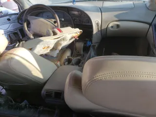 1997 Oldsmobile Aurora z VIN 1G3GR62CXV4124968, wystawiony jako Copart lot #69615474 z przebiegiem 249 895 mil mil oraz Nie do naprawy. Historia ofert i sprzedaży dostępna na DreamBid. Obrazek 8.