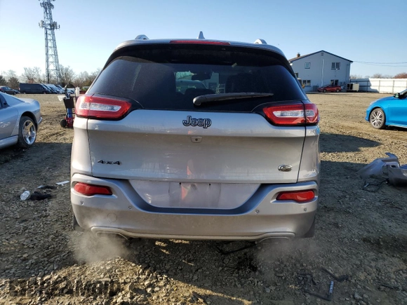 2017 Jeep Cherokee Overland с VIN 1C4PJMJS5HW665021, выставлен на аукционе Copart как лот 50872945 с пробегом 98 502 миль миль и Списание • Salvage title. История ставок и продаж доступна на DreamBid. Изображение 6.