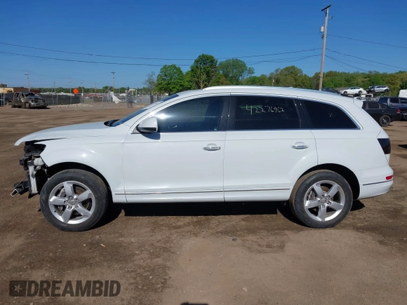 2014 Audi Q7 Premium Plus with VIN WA1LMAFE8ED012398, listed as a IAAI auction lot 42276962 with 131,012 mi miles and . Bid and sale history available at DreamBid. Image 15.