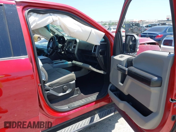 2015 Ford F-150 XL z VIN 1FTEW1CF4FKE28712, wystawiony jako IAAI lot #42341630 z przebiegiem 166 126 mil mil oraz . Historia ofert i sprzedaży dostępna na DreamBid. Obrazek 5.