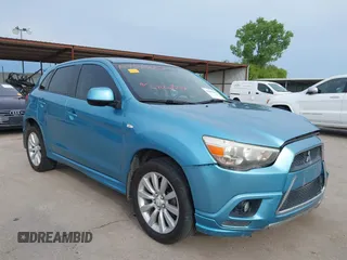 2011 Mitsubishi Outlander SE with VIN JA4AP4AU3BZ012211, listed as a IAAI auction lot 42450232 with 235,120 mi miles and . Bid and sale history available at DreamBid. Image 1.