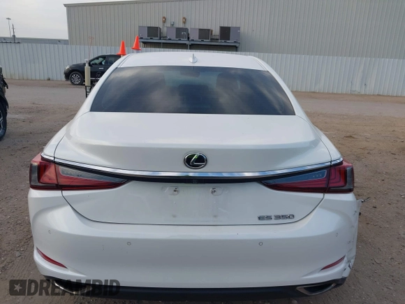 2020 Lexus ES 350 с VIN 58ADZ1B12LU074816, выставлен на аукционе IAAI как лот 42163025 с пробегом 112 060 миль миль и . История ставок и продаж доступна на DreamBid. Изображение 16.