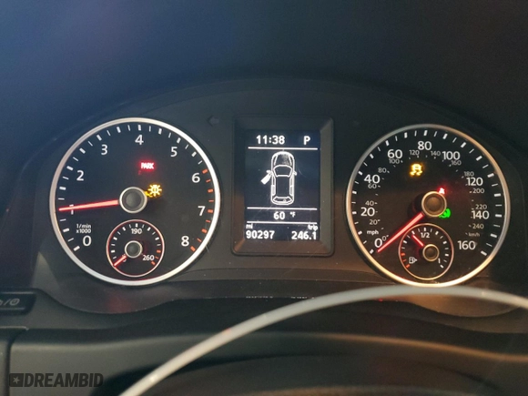 2015 Volkswagen Tiguan SE with VIN WVGBV7AX6FW102628, listed as a Copart auction lot 51842745 with 90,297 mi miles and Clean Title. Bid and sale history available at carsss.com. Image 9.