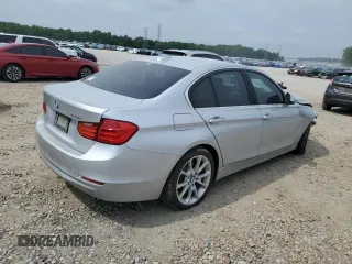 2015 BMW 3 Series 320i с VIN WBA3B1G54FNT07811, выставлен на аукционе Copart как лот 56742425 с пробегом 86 871 миль миль и Списание • Salvage title. История ставок и продаж доступна на DreamBid. Изображение 3.