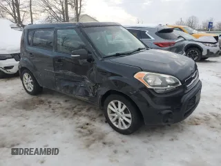 2013 Kia Soul ! with VIN KNDJT2A6XD7619776, listed as a Copart auction lot 46107395 with 111,178 mi miles and Non Repairable. Bid and sale history available at carsss.com. Image 4.