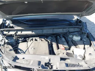 2020 Toyota Highlander XLE with VIN 5TDHZRBH4LS003176, listed as a IAAI auction lot 41696547 with 63,706 mi miles. Bid and sale history available at carsss.com. Image 10.