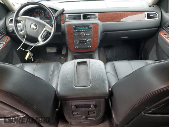 2011 Chevrolet Avalanche LT z VIN 3GNTKFE33BG214581, wystawiony jako Copart lot #55279435 z przebiegiem 182 711 mil mil oraz Szkoda całkowita • Salvage title. Historia ofert i sprzedaży dostępna na DreamBid. Obrazek 8.
