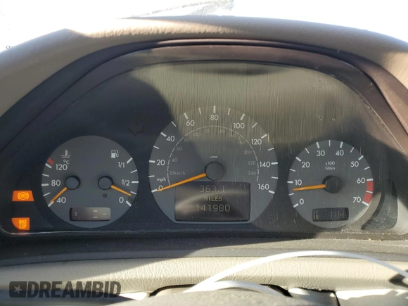 2002 Mercedes-Benz CLK 320/430 with VIN WDBLJ70G32T111304, listed as a Copart auction lot 73843804 with 141,980 mi miles and Salvage Title. Bid and sale history available at DreamBid. Image 9.