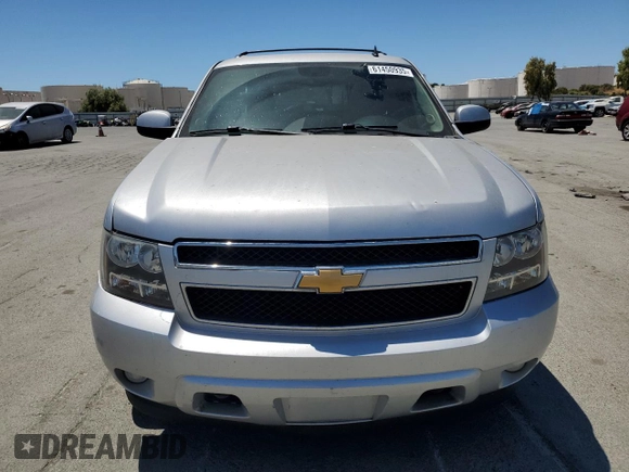 2013 Chevrolet Suburban LT with VIN 1GNSCJE09DR105725, listed as a Copart auction lot 61450935 with 171,659 mi miles and Salvage title. Bid and sale history available at DreamBid. Image 5.
