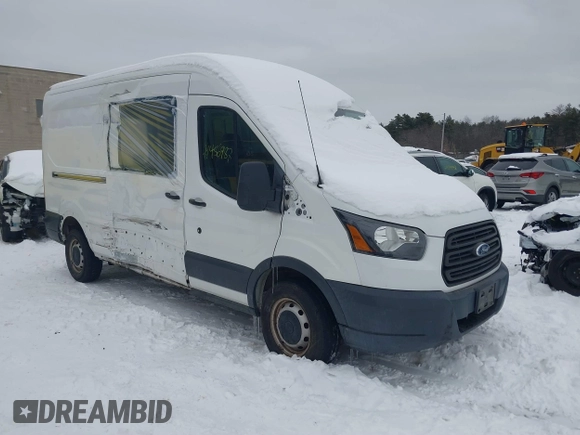 2016 Ford Transit Cargo z VIN 1FTYR2CM2GKA98918, wystawiony jako IAAI lot #41456987 z przebiegiem 51 290 mil mil oraz . Historia ofert i sprzedaży dostępna na DreamBid. Obrazek 1.