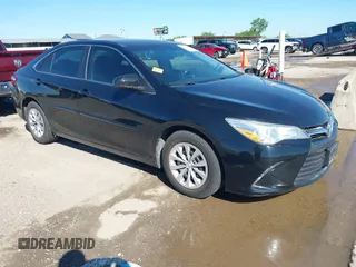 2015 Toyota Camry XLE z VIN 4T4BF1FKXFR457990, wystawiony jako IAAI lot #42217057 z przebiegiem 189 899 mil mil oraz . Historia ofert i sprzedaży dostępna na DreamBid. Obrazek 1.