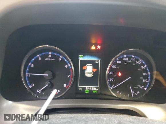 2018 Toyota RAV4 XLE с VIN 2T3WFREV1JW455518, выставлен на аукционе Copart как лот 57533645 с пробегом 84 485 миль миль и Чистый • Clean title. История ставок и продаж доступна на DreamBid. Изображение 9.