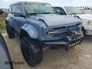 2023 Ford Bronco Raptor with VIN 1FMEE5JR7PLB79692, listed as a Copart auction lot 74881474 with 862 mi miles and Salvage Title. Bid and sale history available at carsss.com. Image 4.