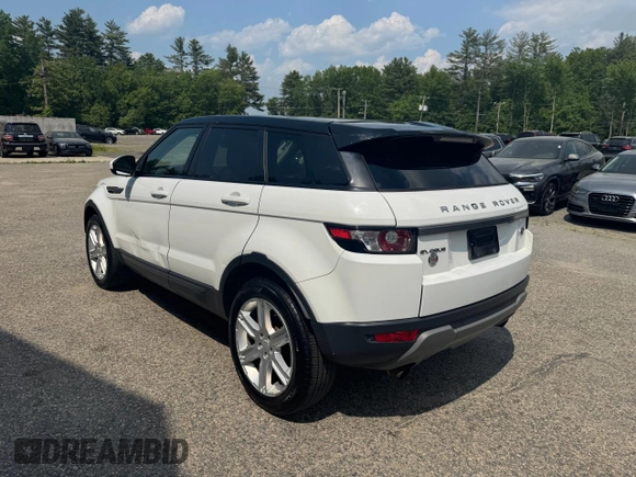 2015 Land Rover Range Rover Evoque Pure Plus with VIN SALVP2BG0FH061911, listed as a Copart auction lot 60347645 with 209,817 mi miles and Clean title. Bid and sale history available at DreamBid. Image 3.