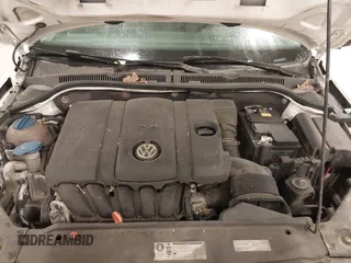 2013 Volkswagen Jetta Sedan SE with VIN 3VWDP7AJ1DM416331, listed as a IAAI auction lot 42037776 with 195,983 mi miles. Bid and sale history available at carsss.com. Image 10.