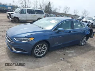 2018 Ford Fusion Energi SE with VIN 3FA6P0PU0JR196091, listed as a IAAI auction lot 42017867 with 70,284 mi miles. Bid and sale history available at carsss.com. Image 14.