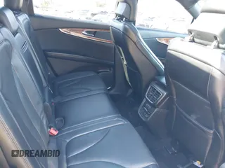 2016 Lincoln MKX Reserve with VIN 2LMTJ8LP1GBL36721, listed as a IAAI auction lot 41826292 with 1 mi miles. Bid and sale history available at carsss.com. Image 8.