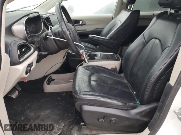 2021 Chrysler Pacifica Touring L with VIN 2C4RC1BG2MR574402, listed as a Copart auction lot 88883045 with Not provided miles and Salvage title. Bid and sale history available at DreamBid. Image 7.