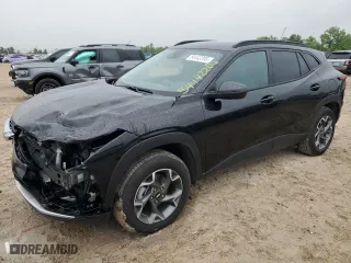 2025 Chevrolet Trax LT with VIN KL77LHEP9SC102793, listed as a Copart auction lot 54442205 with 3,730 mi miles and Salvage Title. Bid and sale history available at carsss.com. Image 1.