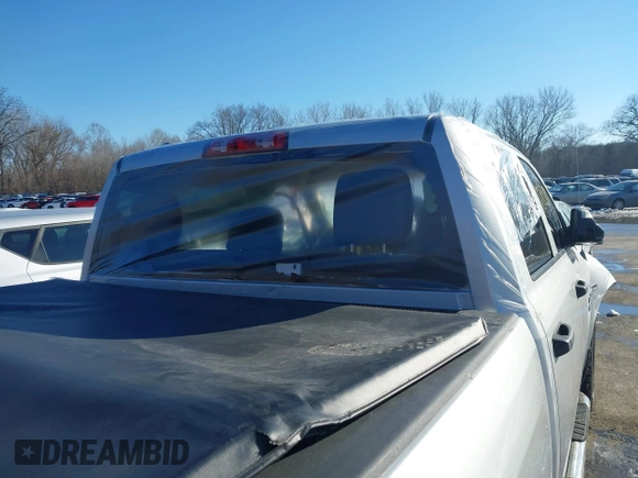 2013 Ram 1500 Express z VIN 1C6RR6KT8DS571308, wystawiony jako IAAI lot #41283164 z przebiegiem 134 173 mil mil oraz . Historia ofert i sprzedaży dostępna na DreamBid. Obrazek 20.