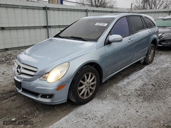 2006 Mercedes-Benz R-Class 3.5L with VIN 4JGCB65E96A023290, listed as a Copart auction lot 44691955 with 171,438 mi miles and Salvage Title. Bid and sale history available at carsss.com. Image 1.