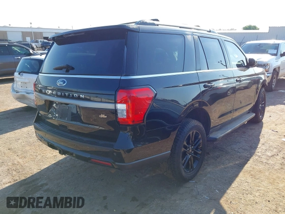 2024 Ford Expedition XLT with VIN 1FMJU1J82REA88242, listed as a IAAI auction lot 42170638 with 2,822 mi miles and . Bid and sale history available at DreamBid. Image 4.