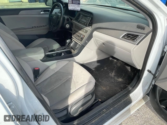 2016 Hyundai Sonata SE with VIN 5NPE24AF8GH402260, listed as a Copart auction lot 43234825 with 218,272 mi miles and Clean Title. Bid and sale history available at carsss.com. Image 5.