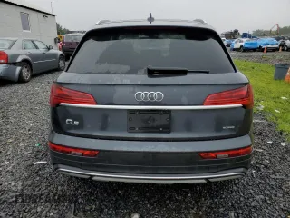2021 Audi Q5 Premium Plus with VIN WA1BAAFY5M2100978, listed as a Copart auction lot 60649225 with 25,693 mi miles and Salvage title. Bid and sale history available at DreamBid. Image 6.