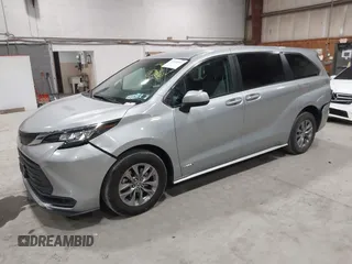 2021 Toyota Sienna LE with VIN 5TDKRKEC9MS043624, listed as a IAAI auction lot 41905045 with 63,993 mi miles. Bid and sale history available at carsss.com. Image 18.