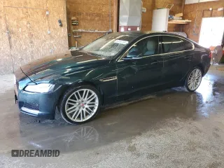 2016 Jaguar XF 35t Prestige with VIN SAJBK4BV1GCY17006, listed as a Copart auction lot 60490704 with 58,250 mi miles and Salvage Title. Bid and sale history available at carsss.com. Image 1.